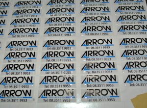 In tem decal nhựa trong giá rẻ