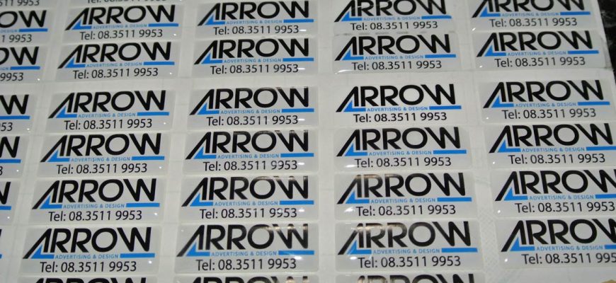 In tem decal nhựa trong giá rẻ